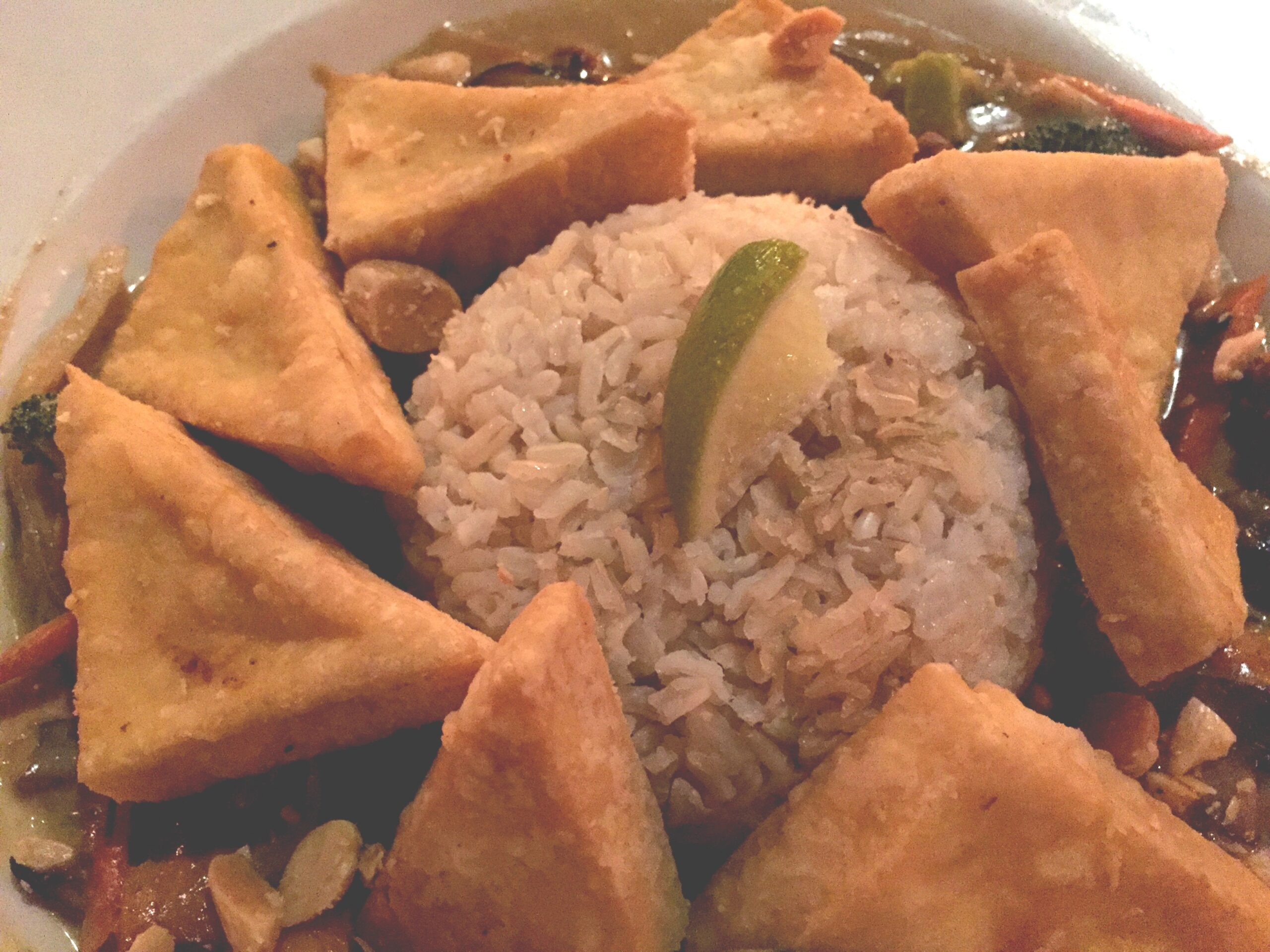 Crispy tofu thai curry