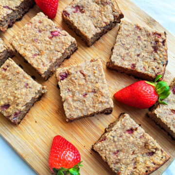 Level up your banana bread baking game by adding strawberries and bringing it to a whole new level. This strawberry banana bread is so easy (only need one bowl), extra moist, and delicious. It's vegan, gluten-free, oil-free, and refined sugar free. You're going to fall in love with it! #veganbread #bananabread #strawberrybanana
