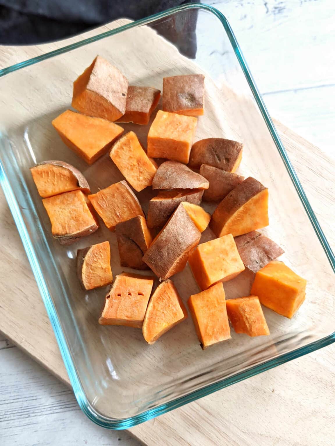 3 Easy Ways to Cook a Sweet Potato in the Microwave