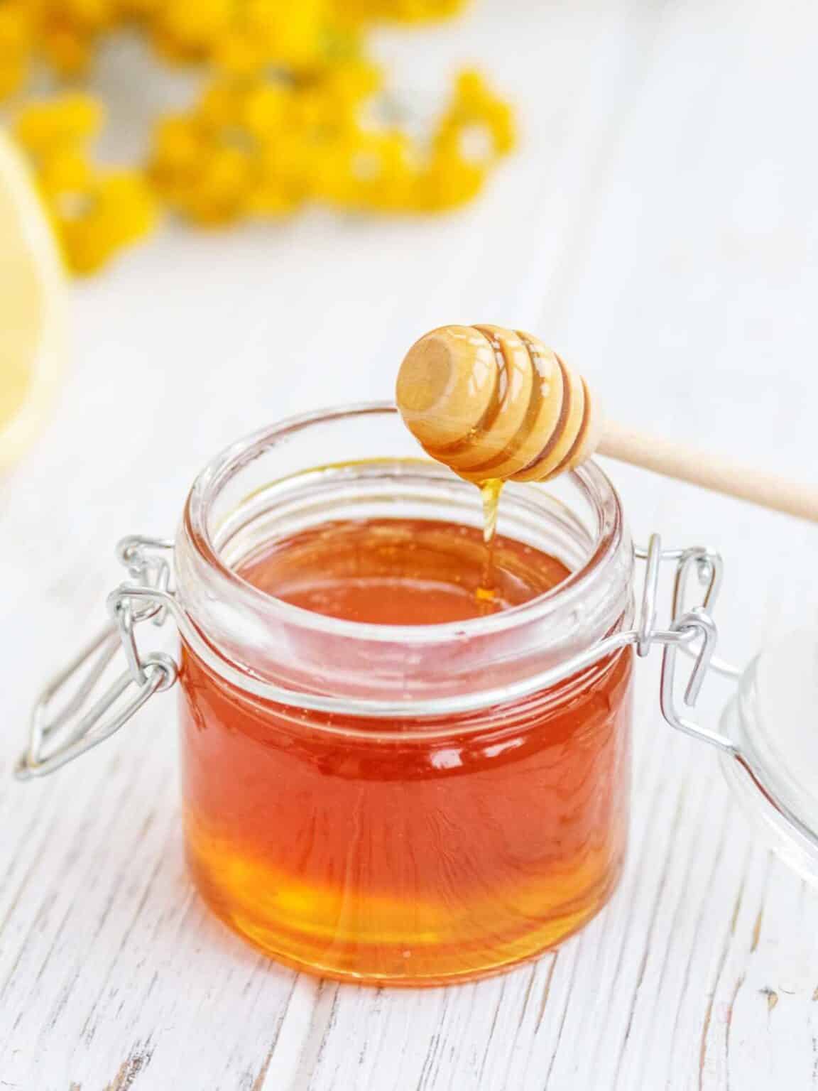 Easy Apple Honey (Vegan Honey Recipe)