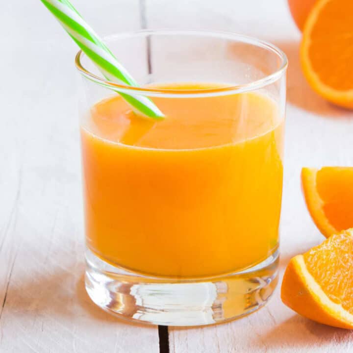 Freshly Squeezed Orange Juice (Without a Juicer!)
